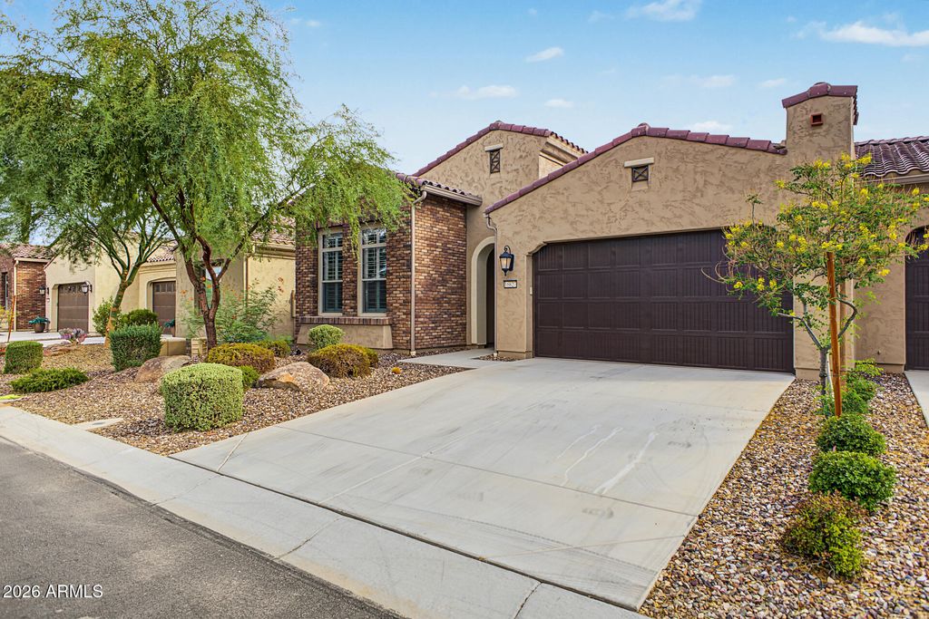 16827 W CATALINA Drive, Goodyear, AZ 85395 — photo 2