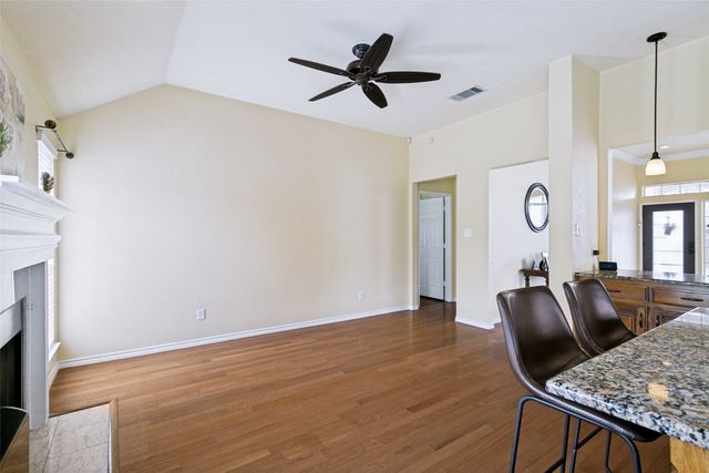 5217 Shadow Glen Drive, Grapevine, TX 76051