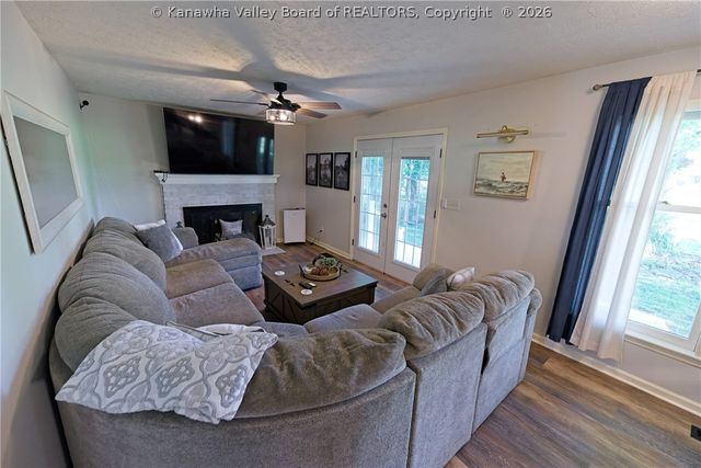 378 Big Bend Road, Barboursville, WV 25504
