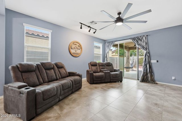 36427 N TAHANTA Trail, San Tan Valley, AZ 85140