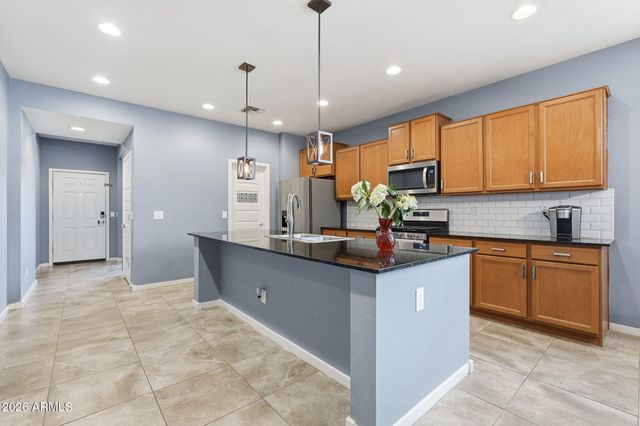36427 N TAHANTA Trail, San Tan Valley, AZ 85140