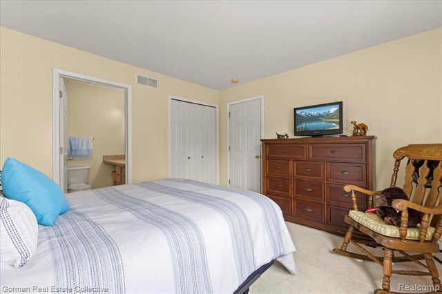 3146 Brookside Drive, Waterford, MI 48328