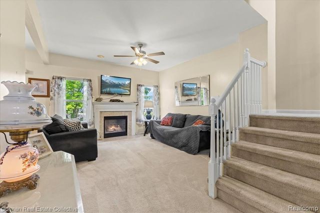 3146 Brookside Drive, Waterford, MI 48328