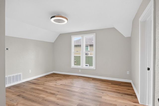 2218 Irving Avenue N, Minneapolis, MN 55411