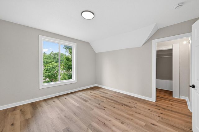 2218 Irving Avenue N, Minneapolis, MN 55411