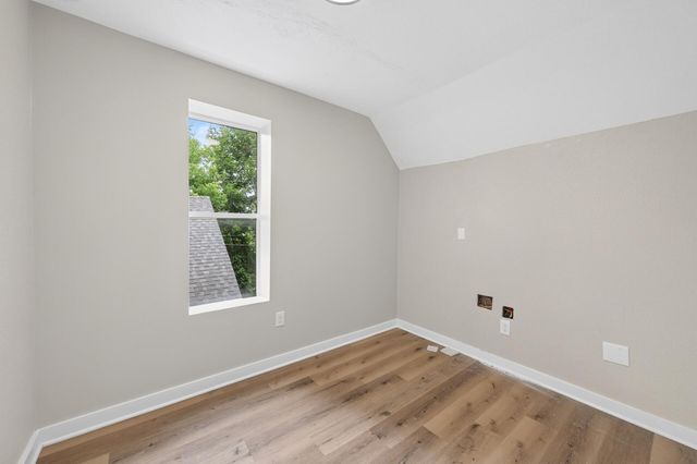 2218 Irving Avenue N, Minneapolis, MN 55411