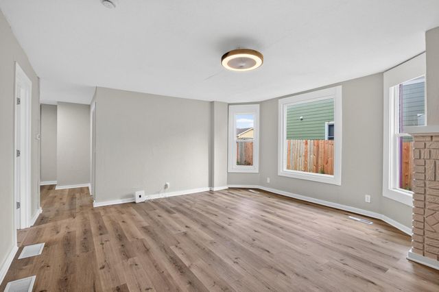 2218 Irving Avenue N, Minneapolis, MN 55411