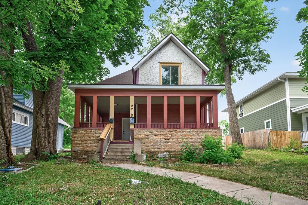 2218 Irving Avenue N, Minneapolis, MN 55411