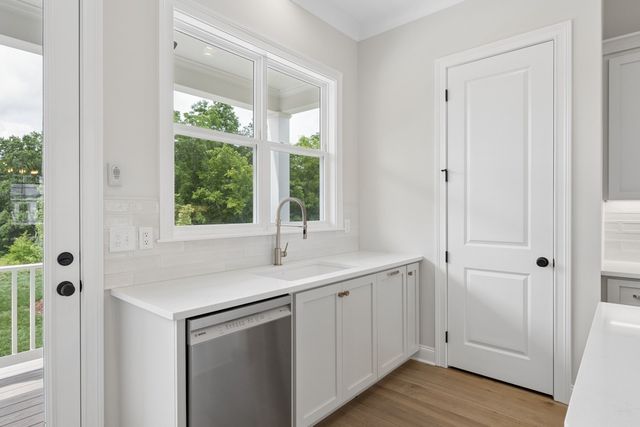 4015 Forestside Dr, Franklin, TN 37064