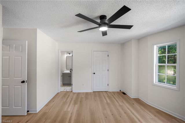 4 Oak Ridge Drive, Thomasville, NC 27360