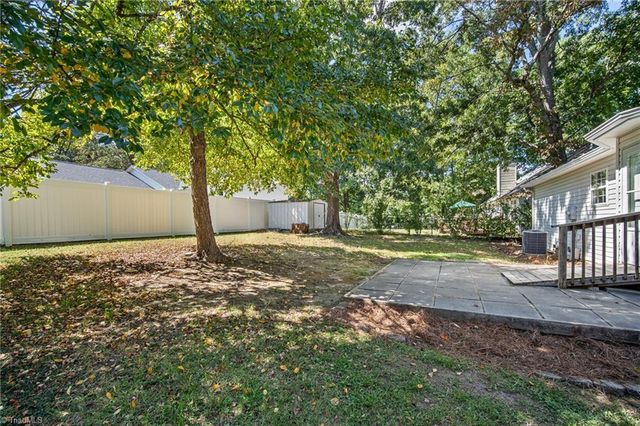 4 Oak Ridge Drive, Thomasville, NC 27360