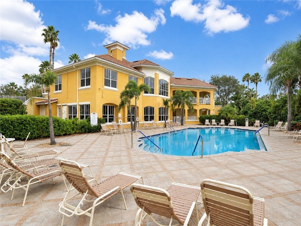 5095 Fairways Circle I109, Vero Beach, FL 32967