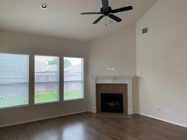 1013 Camp Verde Drive, Forney, TX 75126