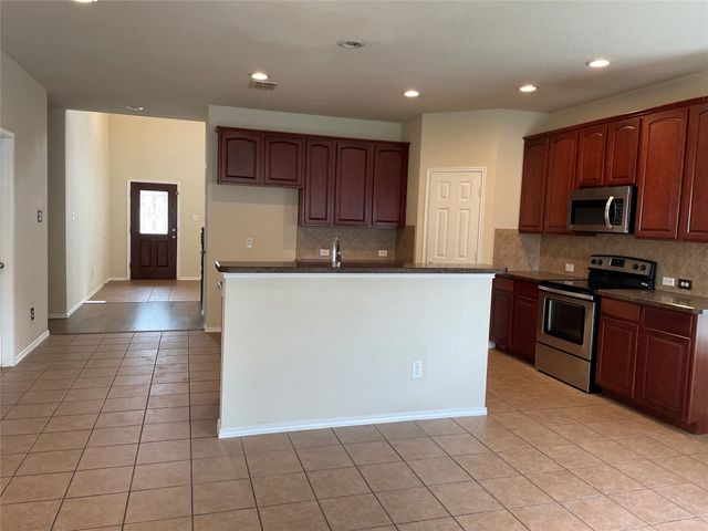 1013 Camp Verde Drive, Forney, TX 75126