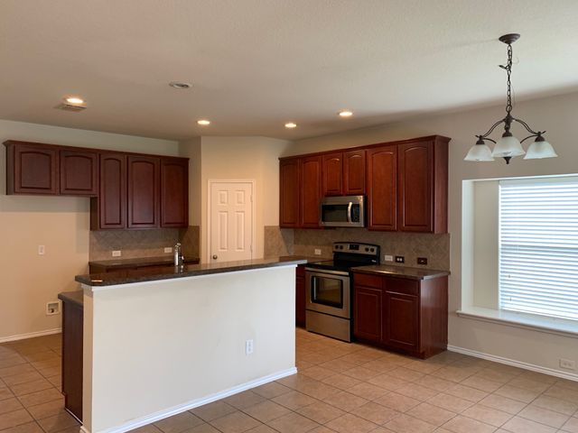 1013 Camp Verde Drive, Forney, TX 75126
