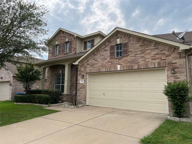 1013 Camp Verde Drive, Forney, TX 75126