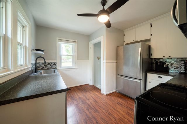 6145 Idaho Avenue, Belmont, MI 49306