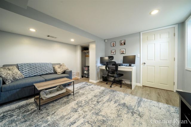 6145 Idaho Avenue, Belmont, MI 49306