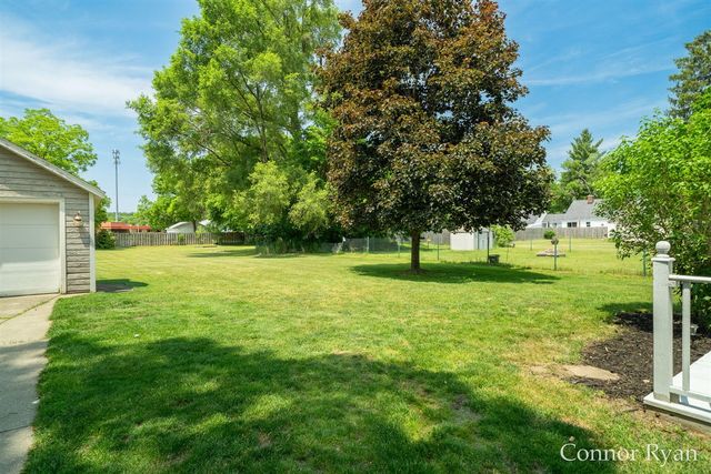 6145 Idaho Avenue, Belmont, MI 49306
