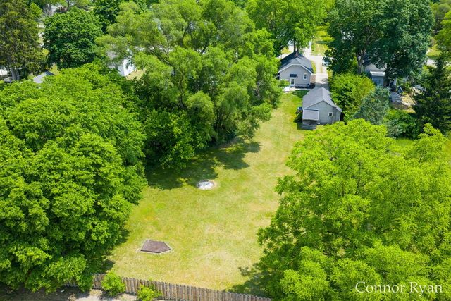 6145 Idaho Avenue, Belmont, MI 49306