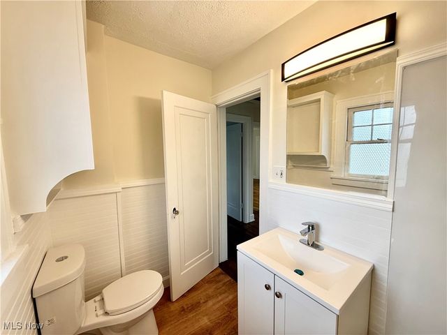 17608 Puritas Avenue, Cleveland, OH 44135