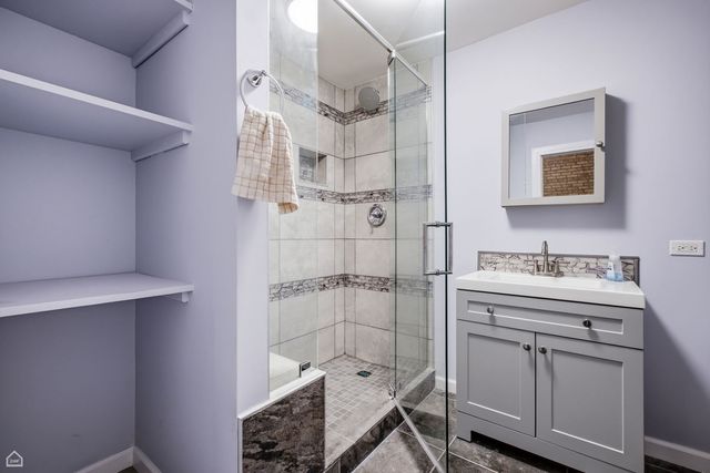 1742 N Mozart Street, Chicago, IL 60647