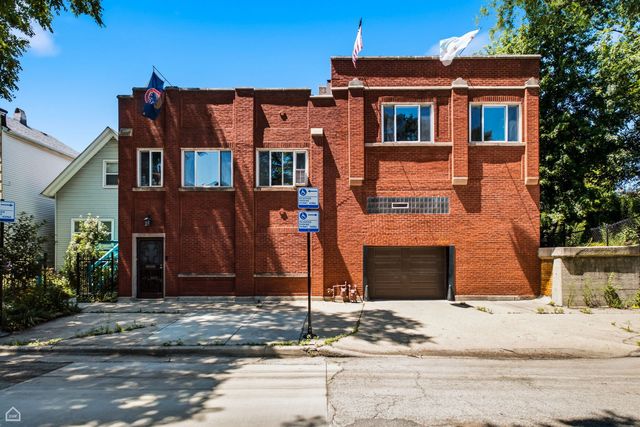 1742 N Mozart Street, Chicago, IL 60647