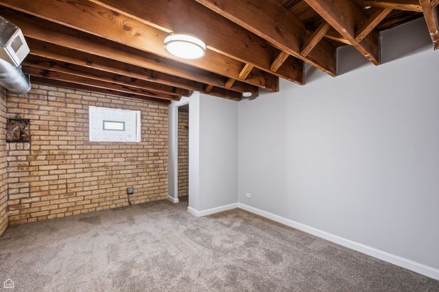 1742 N Mozart Street, Chicago, IL 60647