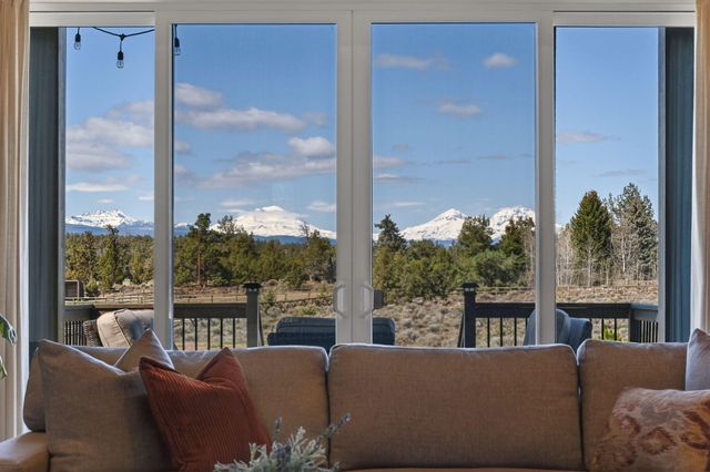 66355 Barr Road, Bend, OR 97703