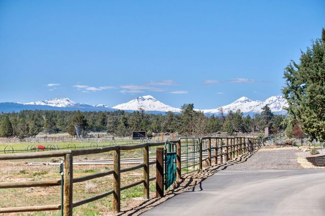 66355 Barr Road, Bend, OR 97703