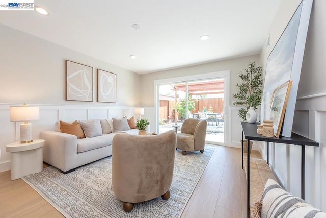 4339 Queensboro Way, Union City, CA 94587