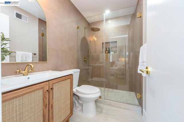 4339 Queensboro Way, Union City, CA 94587