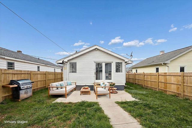 1002 Alabama Street, Mishawaka, IN 46544