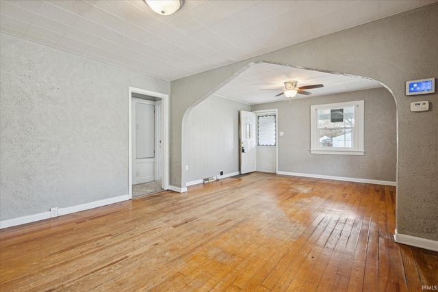 1002 Alabama Street, Mishawaka, IN 46544