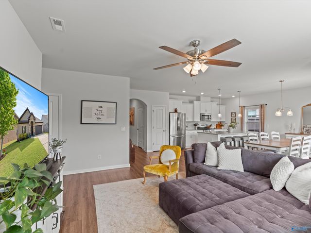 107 Grove Hill Circle, New Market, AL 35761