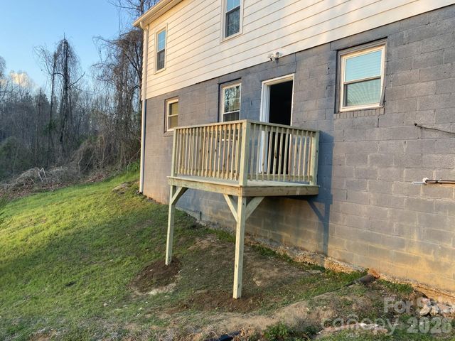 430 Arlington Circle NW, Lenoir, NC 28645