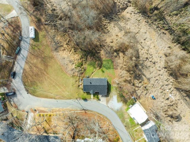 430 Arlington Circle NW, Lenoir, NC 28645