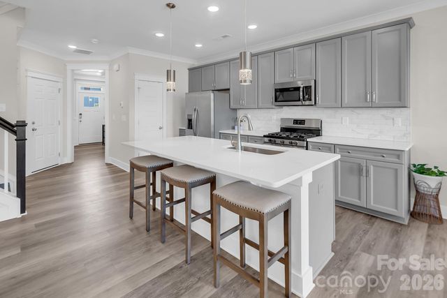 2206 Bexar Trail, Matthews, NC 28105