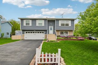 3085 TIMBER HILL Lane, Aurora, IL 60504