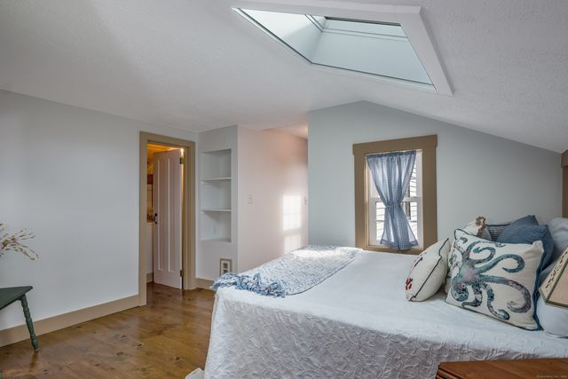 97 Commerce Street, Clinton, CT 06413