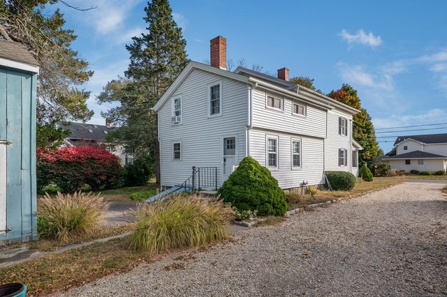 97 Commerce Street, Clinton, CT 06413