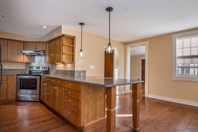 97 Commerce Street, Clinton, CT 06413