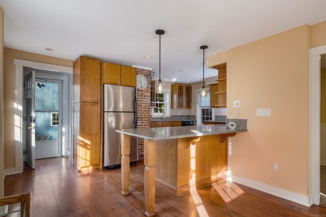 97 Commerce Street, Clinton, CT 06413