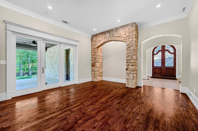 2910 Wellington Drive, Sherman, TX 75092