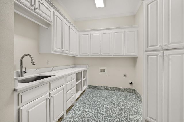 2910 Wellington Drive, Sherman, TX 75092