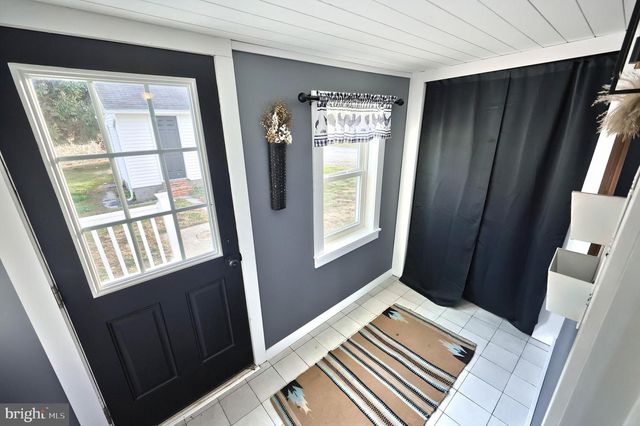 290 NEFF RD, Red Lion, PA 17356