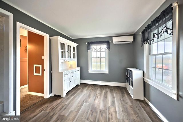 290 NEFF RD, Red Lion, PA 17356