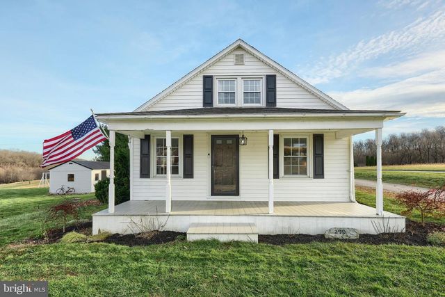 290 NEFF RD, Red Lion, PA 17356