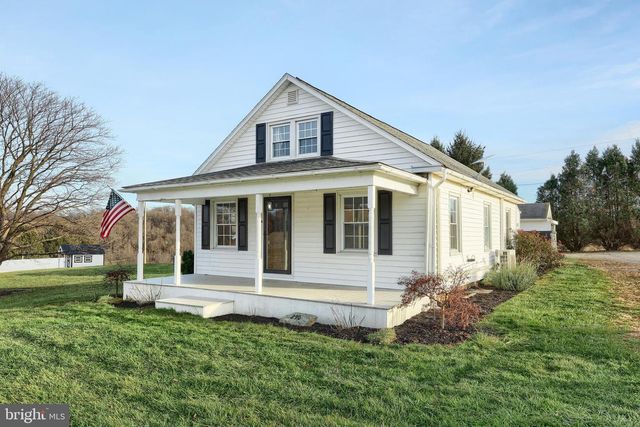 290 NEFF RD, Red Lion, PA 17356