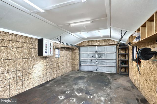 290 NEFF RD, Red Lion, PA 17356